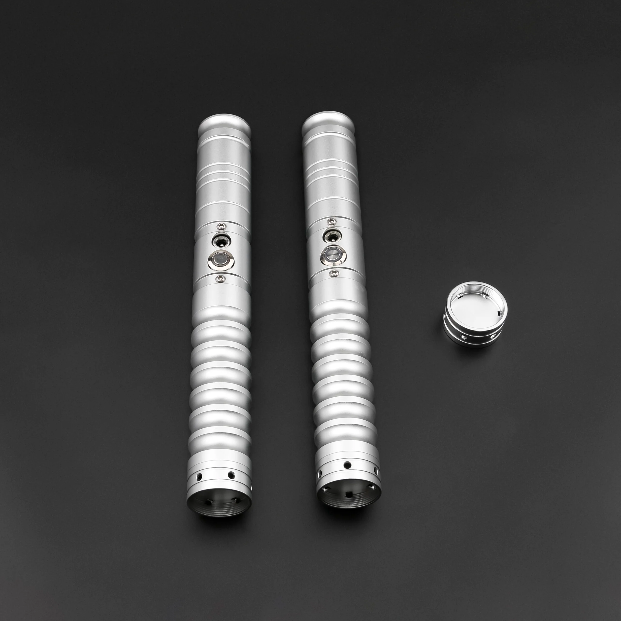 Striker Double Bladed Saber - Image 9